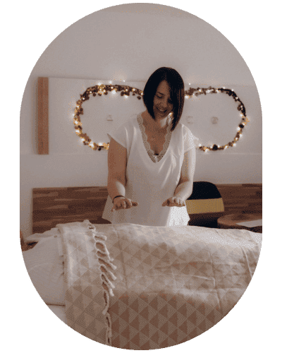 Aurore accompagnante en bien-être périnatal praticienne en thérapeutique bain bébé praticienne soin holistique sonothérapie tissus enveloppant soin holistique bien naître bébé et enfant Biarritz Aurore accompagnante en bien-être périnatal praticienne en thérapeutique bain bébé praticienne soin holistique sonothérapie tissus enveloppant soin holistique bien naître bébé et enfant Biarritz
